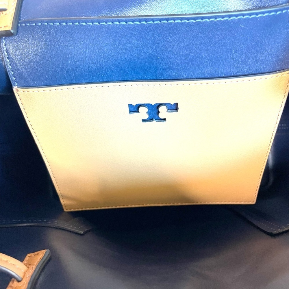 Tory Burch Block T Large Tan Leather Drawstring Tote Bag - Picture 8 of 12